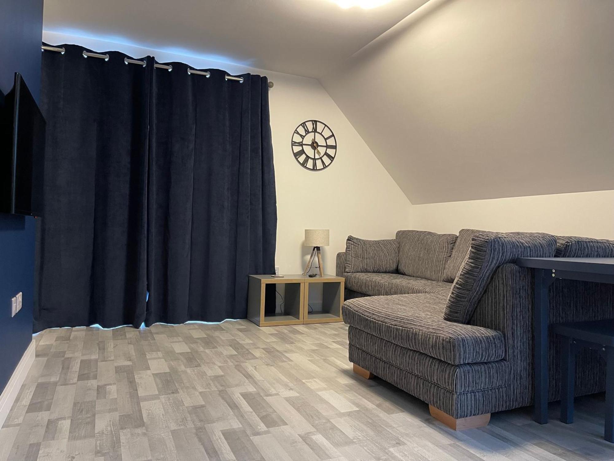 Lochside Loft - Self Catering Apartment For 2 In A Great Location For Inverness Airport And Both Cabot Highlands & Nairn Golf Courses Εξωτερικό φωτογραφία